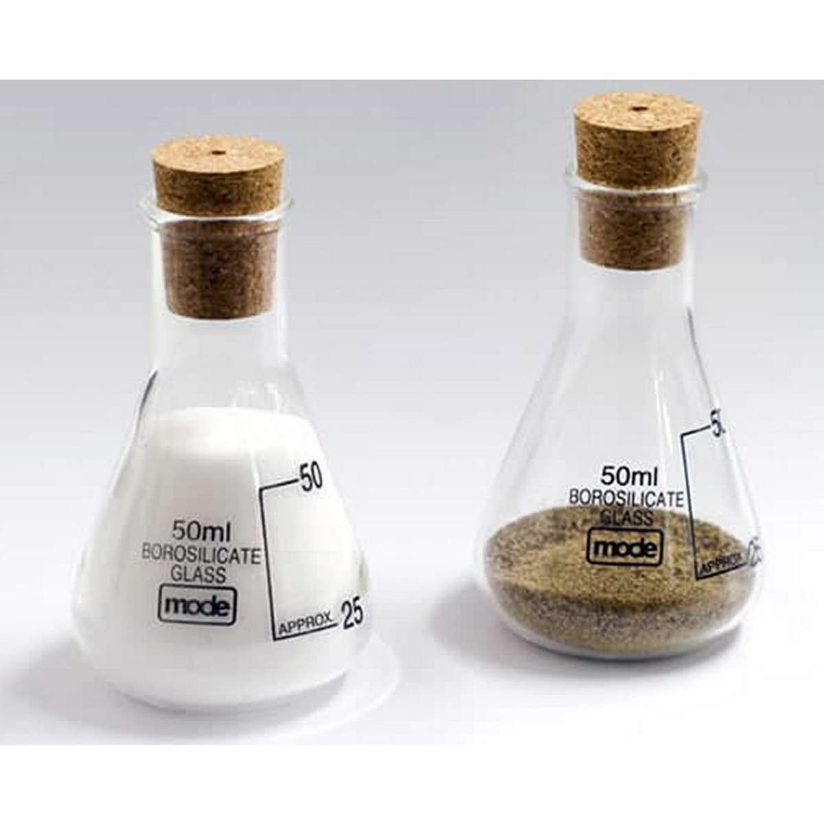 Lab Flasks Porta sale e pepe in vetro borosilicato da 50ml @ earl salt & pepper