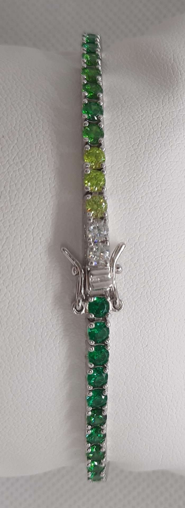 Bracciale Tennis in Argento con Zirconi Verdi - immagine 2