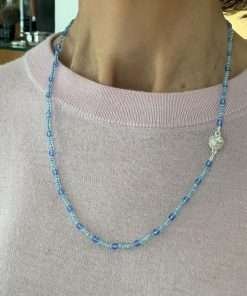 Collana artigianale girocollo celeste con chiusura a calamita Maison MTG